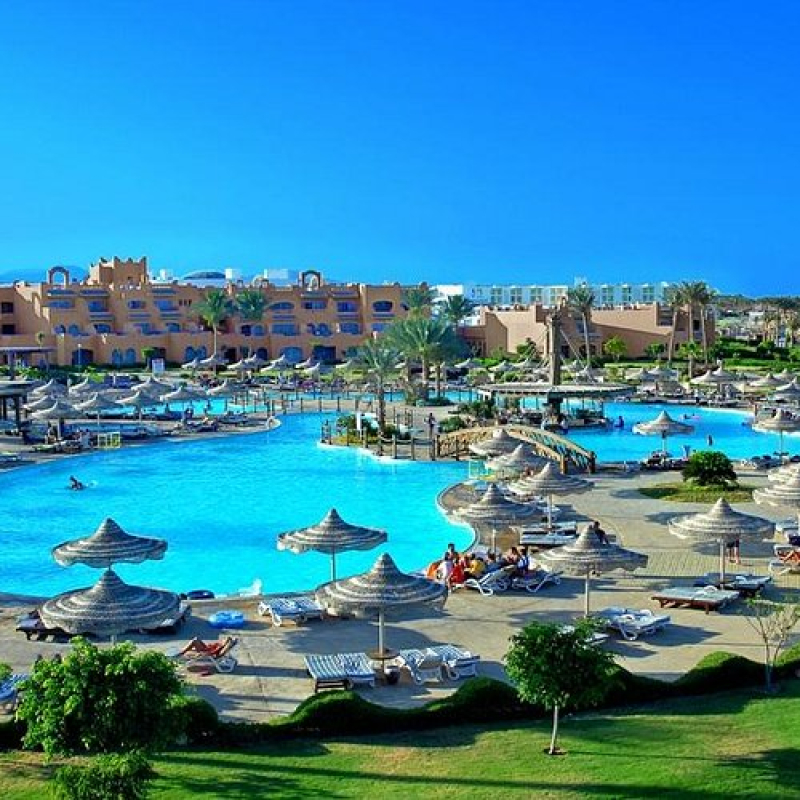 🏨 كورال سي وتر وورلد
