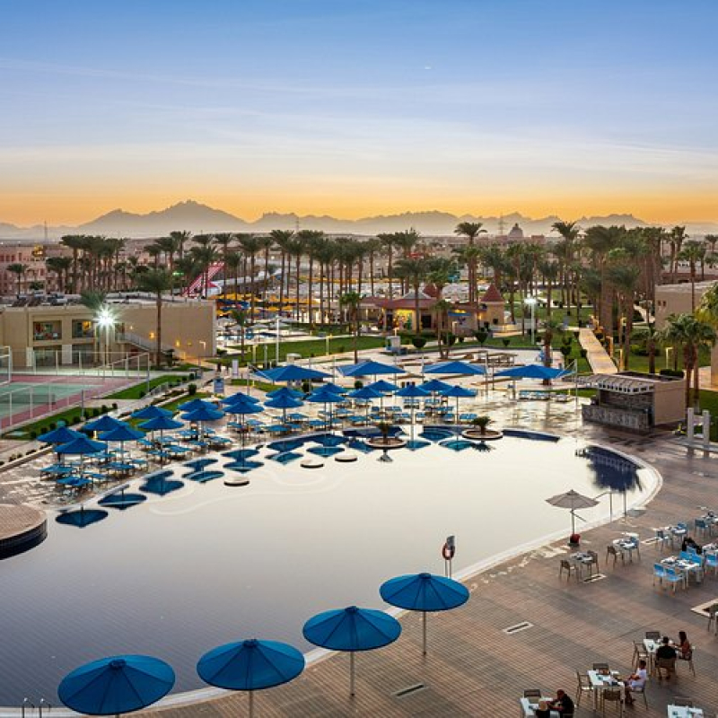 🏨 فندق الباتروس بيتش (Beach Albatros Resort Hurghada)
