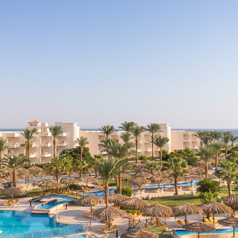🏨 Long Beach (لونج بيتش)